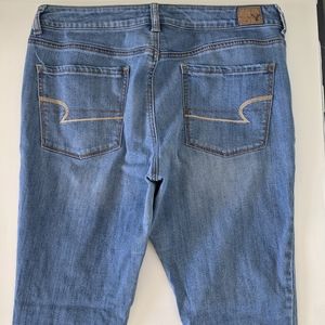 American Eagle Outfitters Hi-Rise Jegging jean